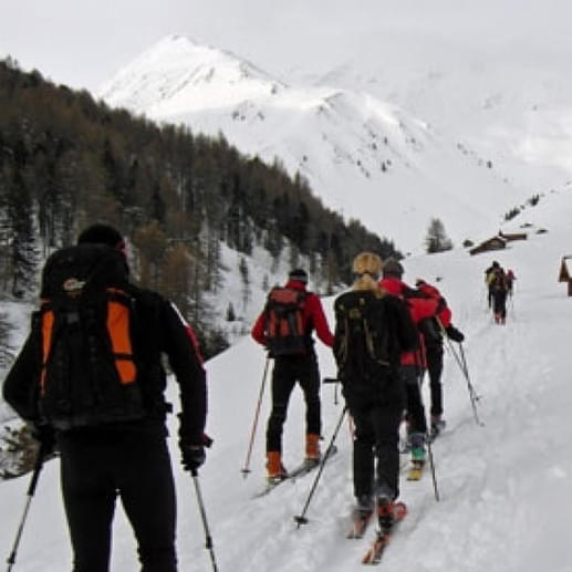 Easy-skitouring-week-for-beginners